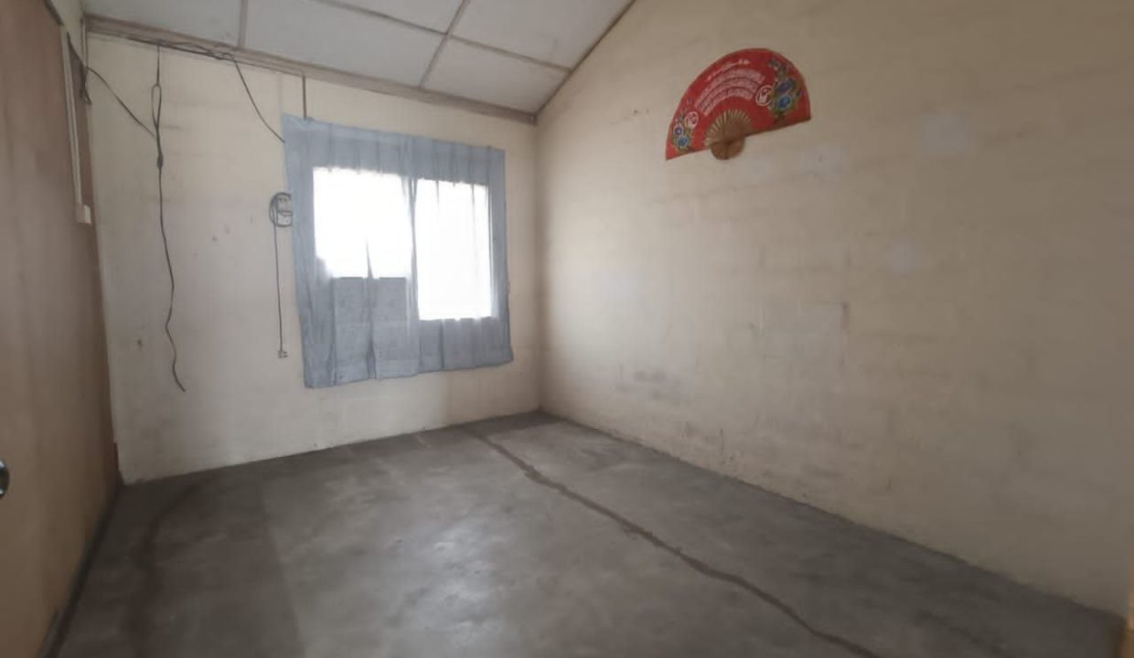 ejen-perunding-hartanah-kuantan-rumah-taman-tas-dijual-1