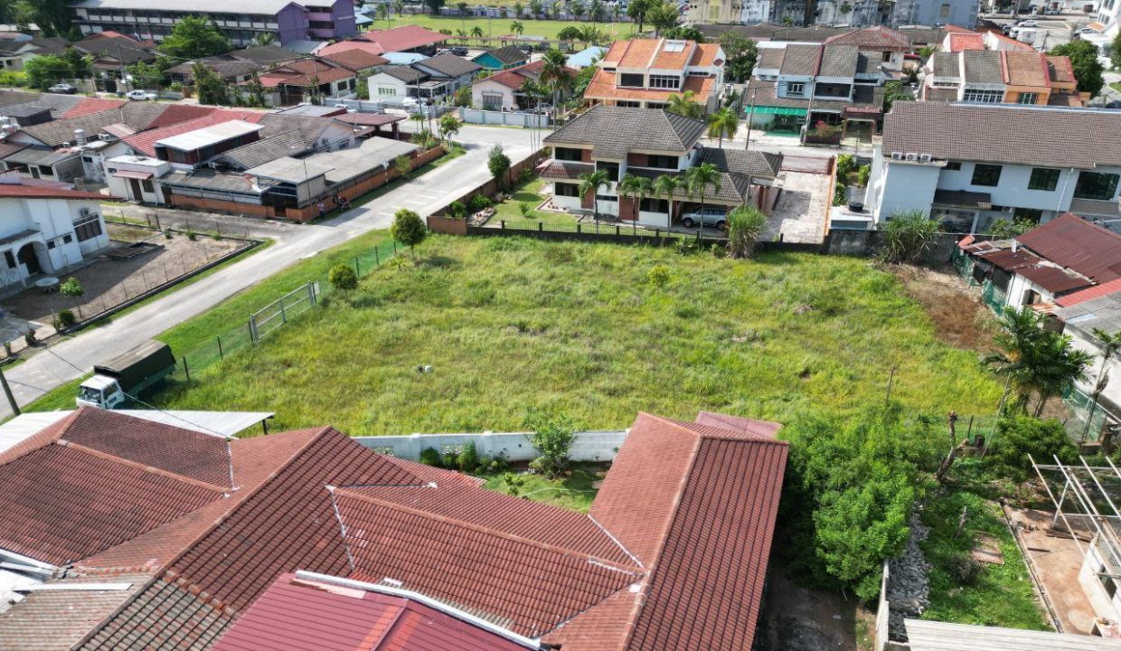 2-Lot-Banglo-Taman-Seaview-Lorong-Sri-Kuantan-Galing-ejen-perunding-hartanah-kuantan (3)