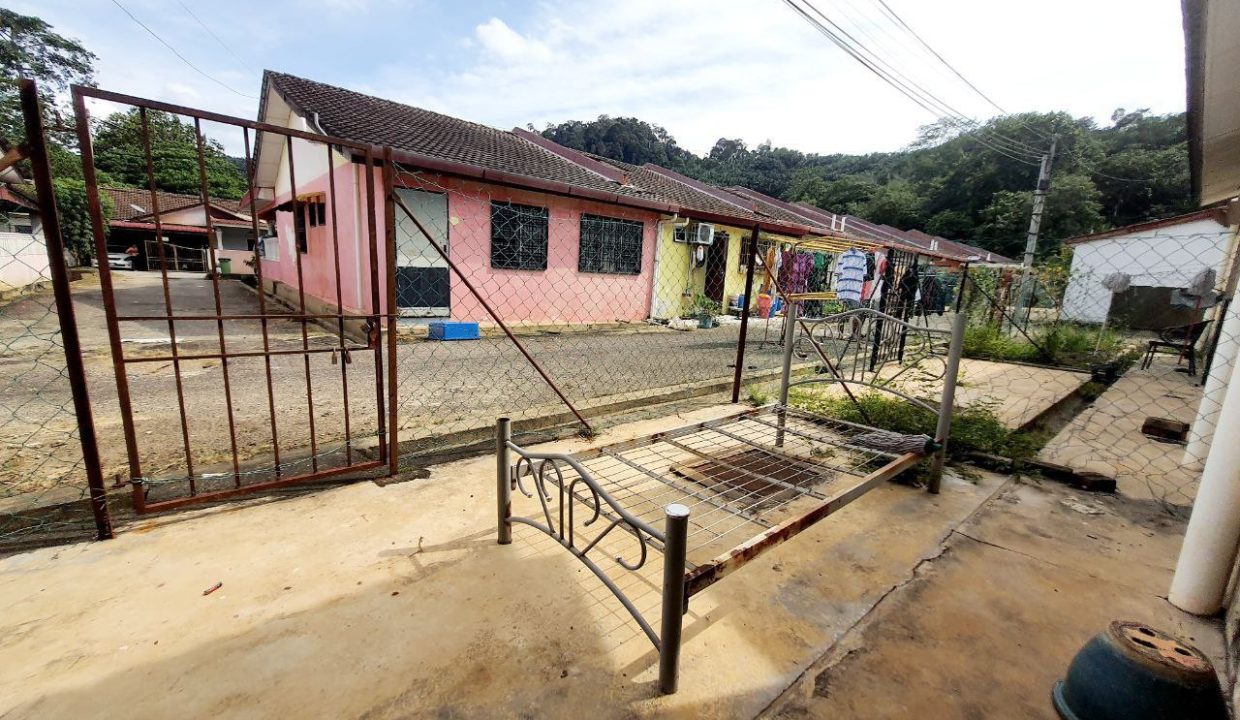 TERES-SETINGKAT-TAMAN-MAKMUR-JAYA-KARAK-BENTONG-EJEN-PERUNDING-HARTANAH-KUANTAN (2)