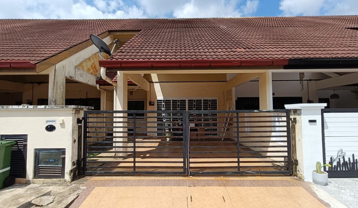 teres-satu-tingkat-setengah-bandar-putra-tanjung-lumpur-ejen-perunding-hartanah-kuantan