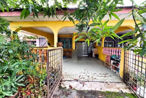 Rumah Teres Setingkat Batu 12, Kuantan Untuk Dijual