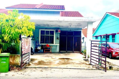 Rumah Teres Setingkat Peruman Pandan Perdana, Kuantan Untuk Dijual
