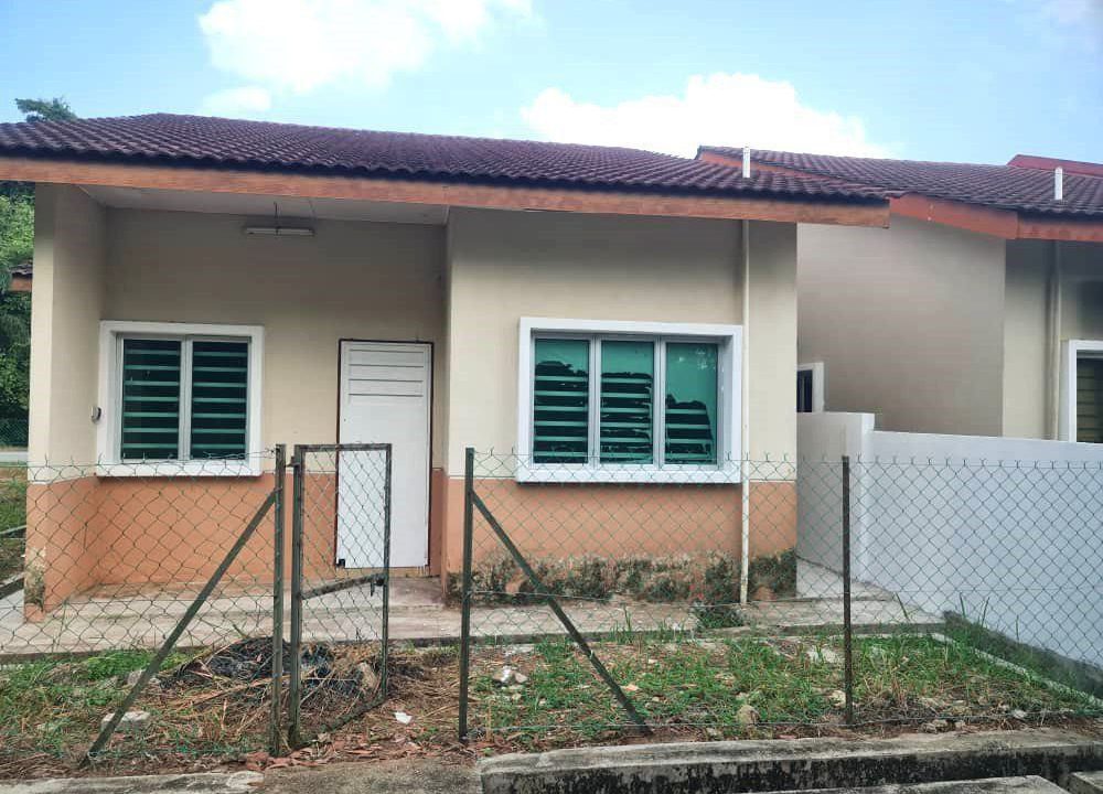 teres-setingkat-cornerlot-taman-dmarina-ejen-perunding-hartanah-kuantan (2)