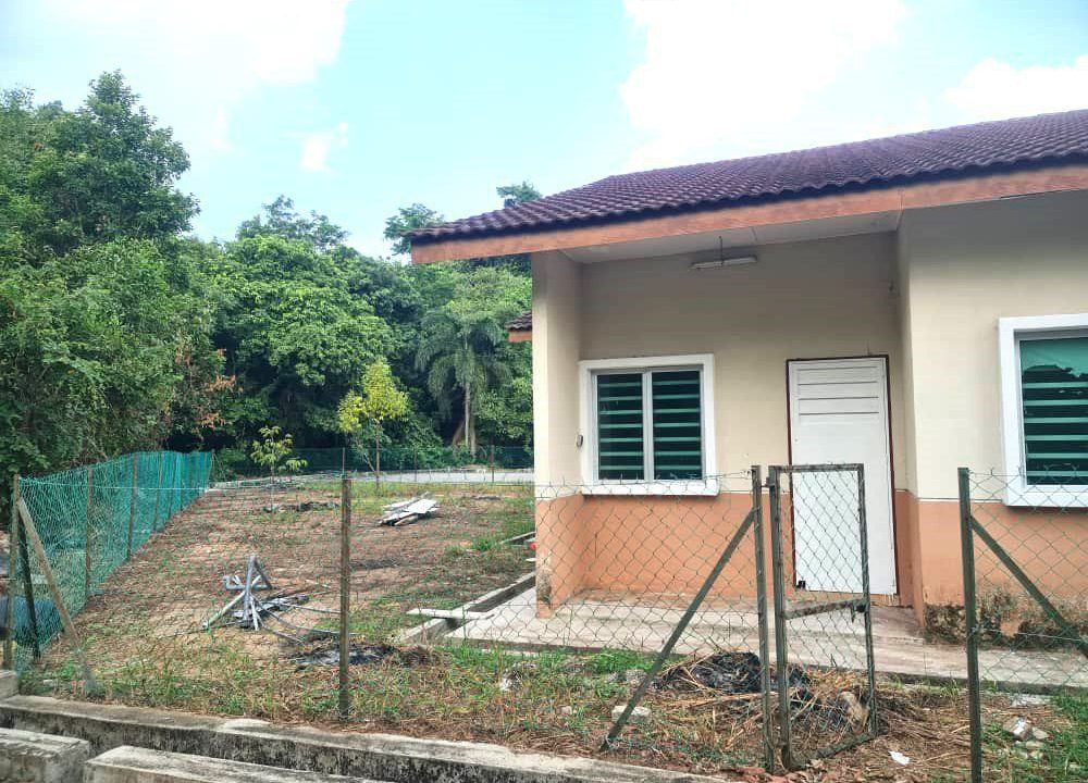 teres-setingkat-cornerlot-taman-dmarina-ejen-perunding-hartanah-kuantan (4)