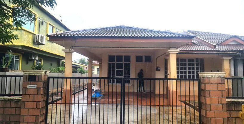 (Untuk Dijual) Semi-D Setingkat Kampung Sungai Ular, Kuantan