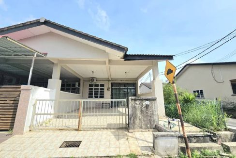 Teres Setingkat End Lot Indera Mahkota 15 Untuk Dijual