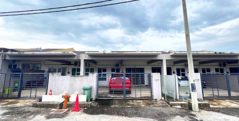 Teres Setingkat Mahkota Damai 2, Kuantan Untuk Dijual