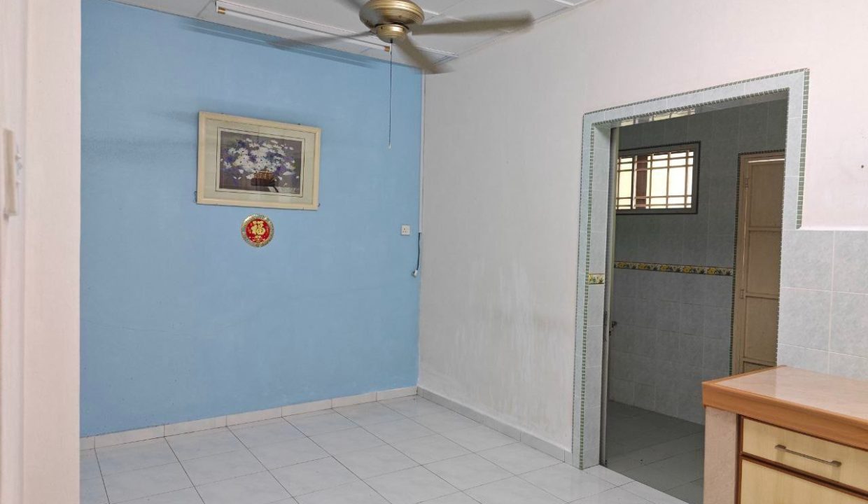 teres-2tingkat-taman-bukit-ubi-ejen-perunding-hartanah-kuantan (5)