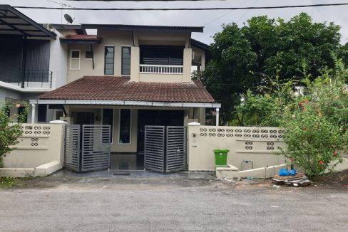End Lot Semi-D 2 Tingkat Taman Astana Permai, Indera Mahkota, Kuantan