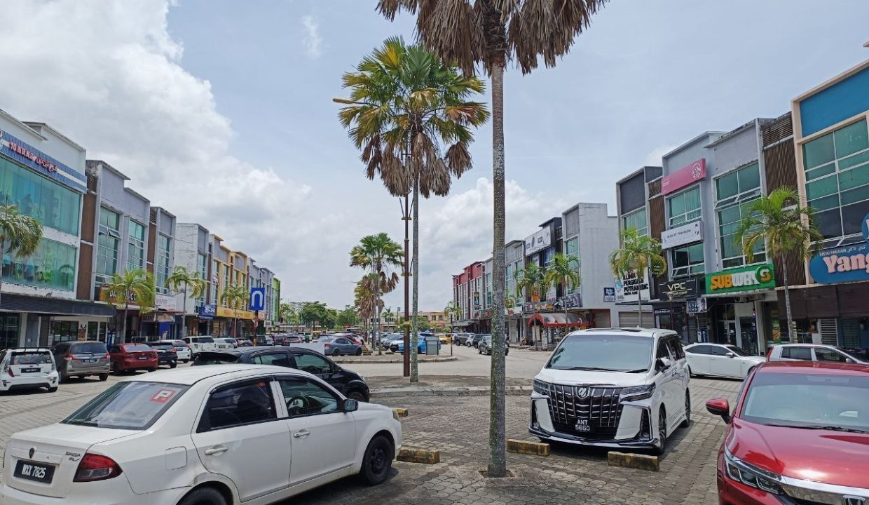 13shoplot-jalan-kurnia-batu-3-ejen-perunding-hartanah-kuantan