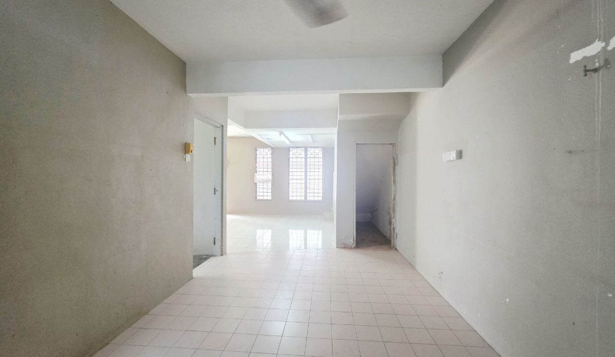 cornerlot-teres-2tingkat-indera-mahkota-ejen-perunding-hartanah-kuantan (3)