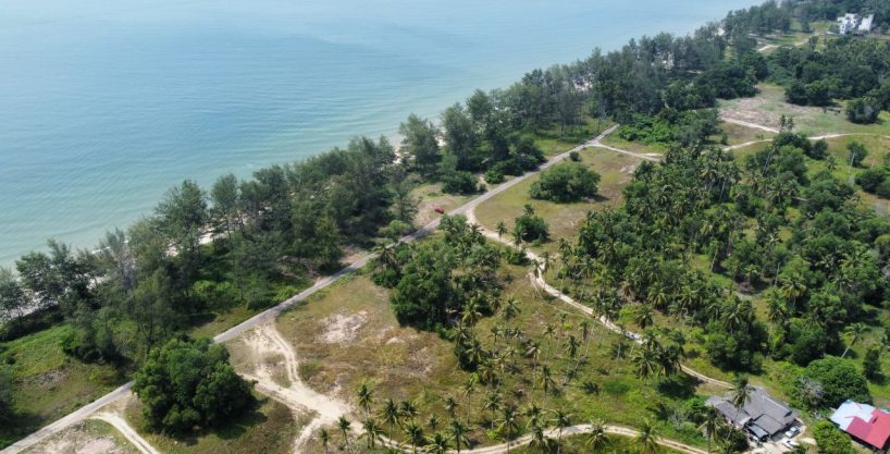 Tanah Tepi Pantai Sungai Ular, Kuantan