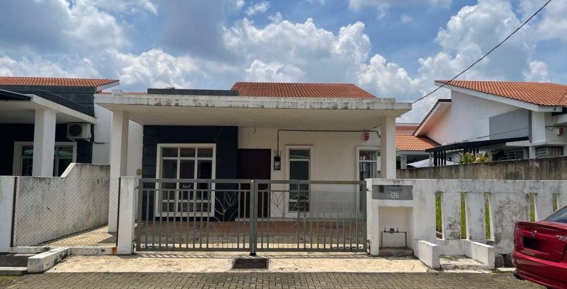 (Untuk Dijual) Semi-D Setingkat Presint 5, Kotasas, Kuantan
