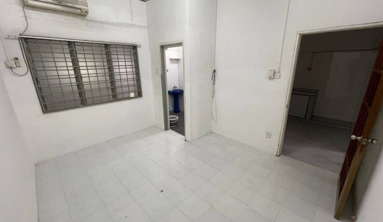 teres-2tingkat-bukit-setongkol-ejen-perunding-hartanah-kuantan (5)