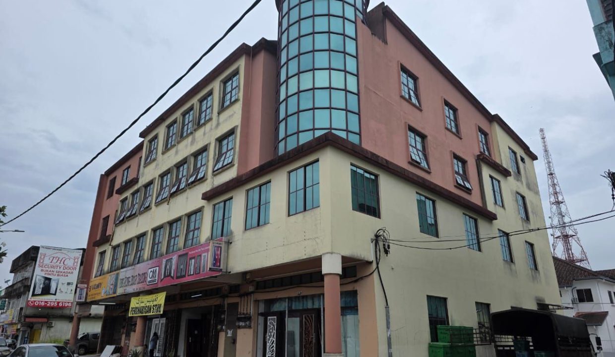 4lot-shoplot-3tingkat-setengah-jalan-wong-ah-jong-ejen-perunding-hartanah-kuantan (1)