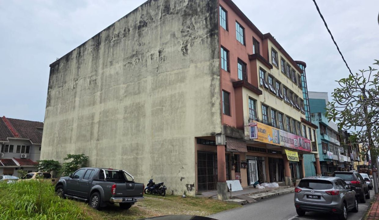 4lot-shoplot-3tingkat-setengah-jalan-wong-ah-jong-ejen-perunding-hartanah-kuantan (2)