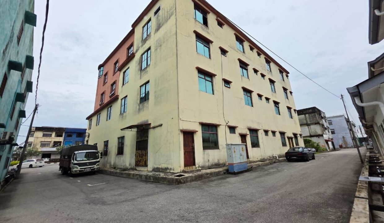 4lot-shoplot-3tingkat-setengah-jalan-wong-ah-jong-ejen-perunding-hartanah-kuantan (5)