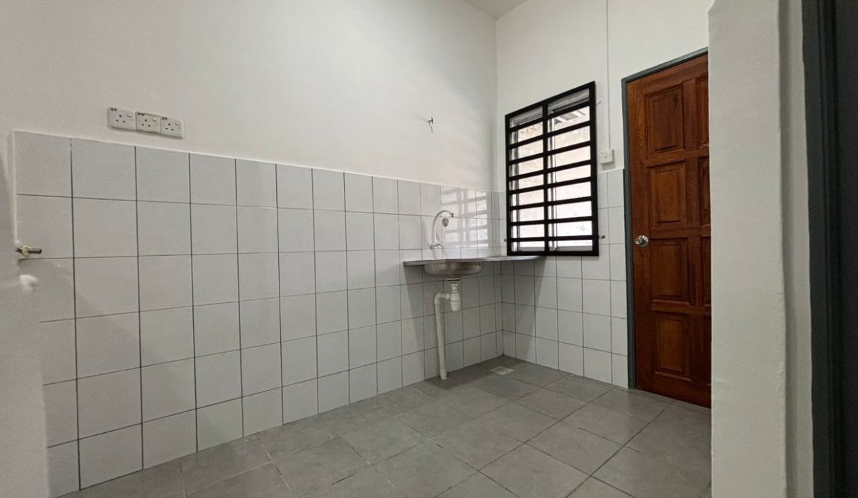 teres-setingkat-baluk-baru-ejen-perunding-hartanah-kuantan (5)