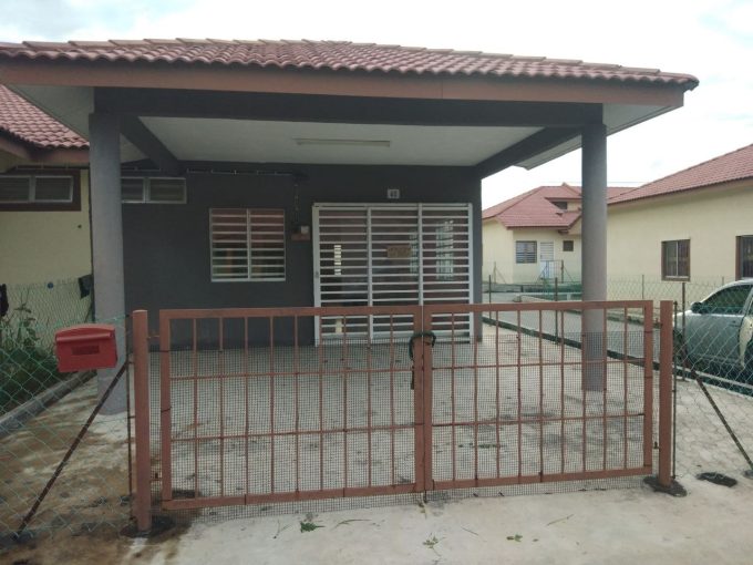 end lot teres setingkat taman gambang damai untuk dijual
