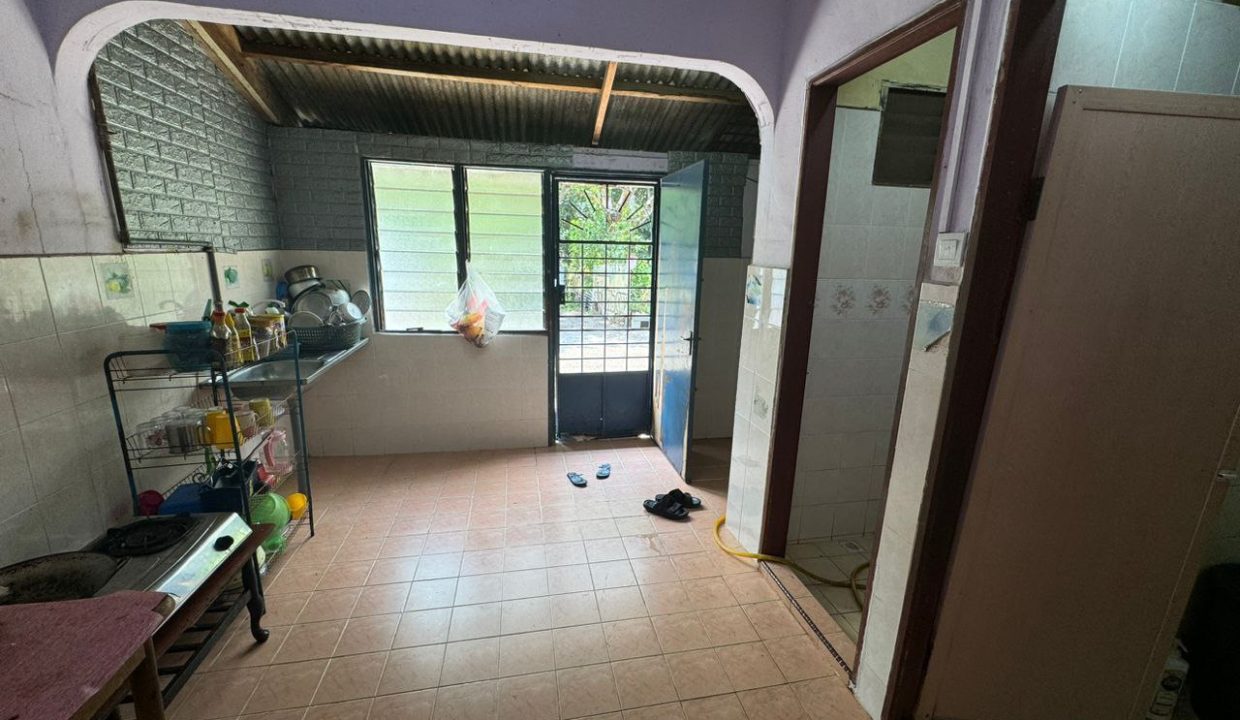 teres-setingkat-bukit-setongkol-ejen-perunding-hartanah-kuantan (10)