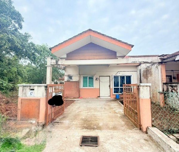 cornerlot teres setingkat taman dmarina