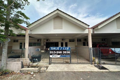 teres setingkat taman ketapang pekan