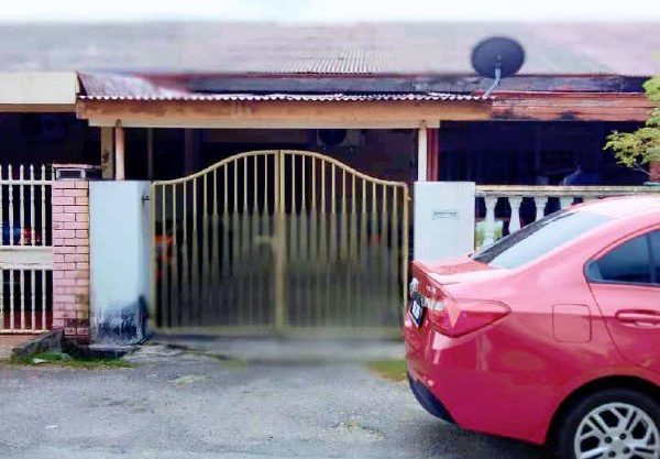 teres setingkat tanah putih baru