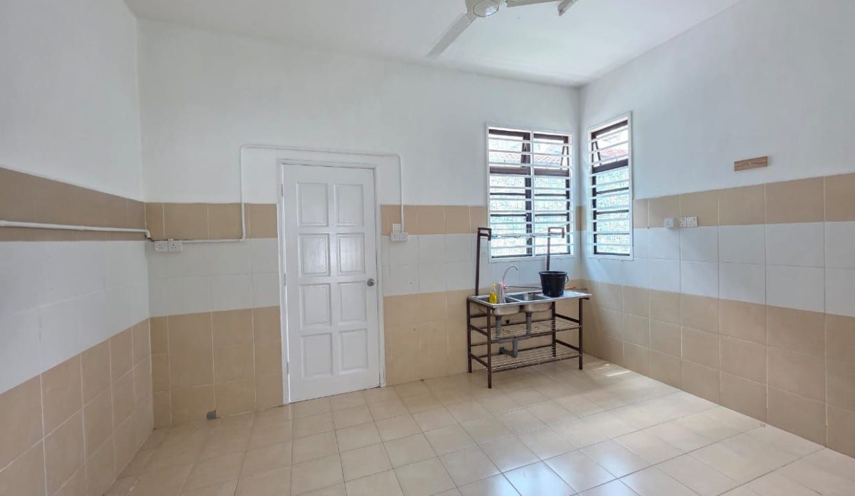 semid-teres-2tingkat-astana-permai-ejen-perunding-hartanah-kuantan (2)