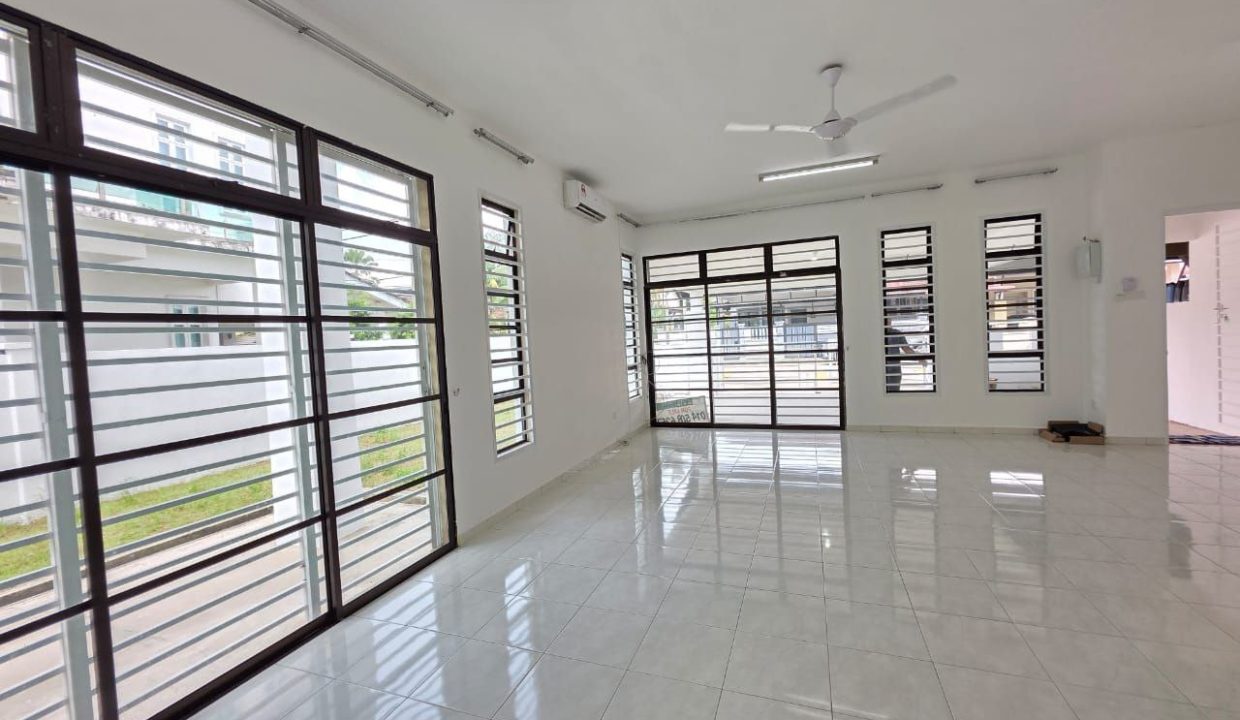 semid-teres-2tingkat-astana-permai-ejen-perunding-hartanah-kuantan (3)