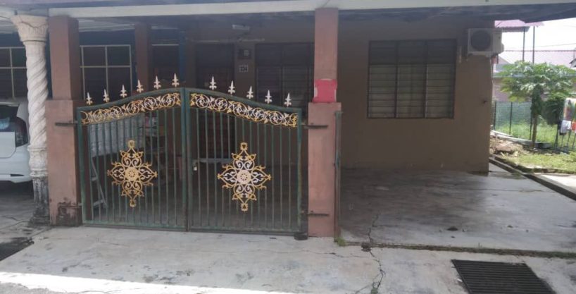 teres setingkat taman perdana pekan