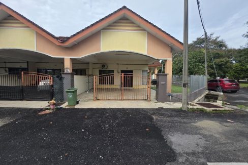 teres setingkat cornerlot sg soi jaya