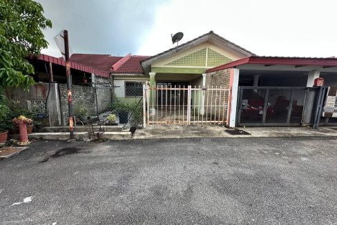teres setingkat bandar putri