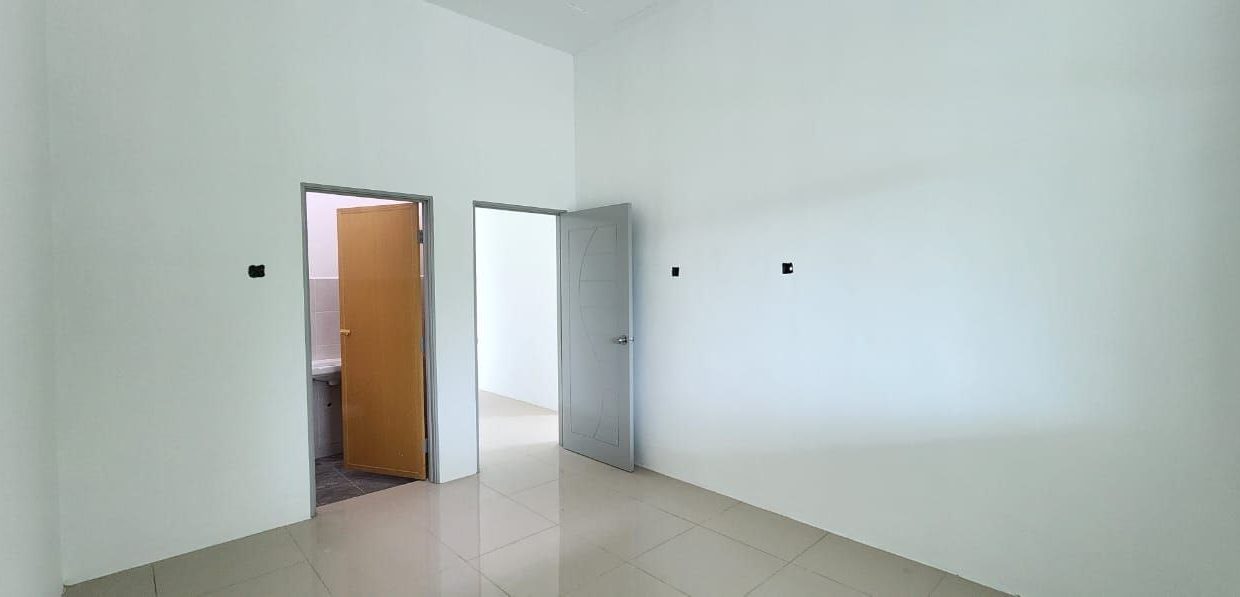 teres-setingkat-lorong-anak-air-tanjung-lumpur-ejen-perunding-hartanah-kuantan (1)