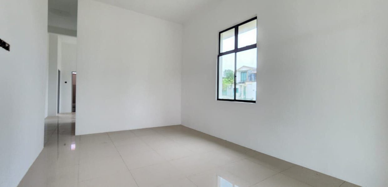 teres-setingkat-lorong-anak-air-tanjung-lumpur-ejen-perunding-hartanah-kuantan (2)