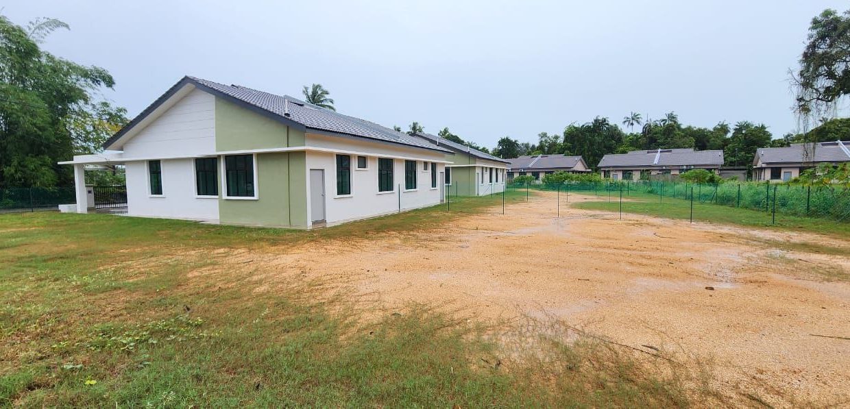 teres-setingkat-lorong-anak-air-tanjung-lumpur-ejen-perunding-hartanah-kuantan (4)