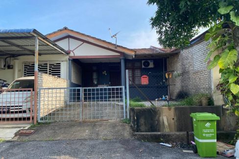 teres setingkat taman abd rashis salleh