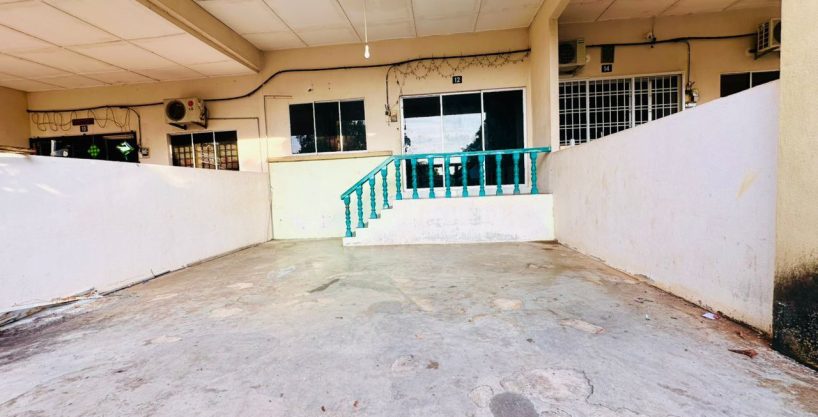 teres setingkat sungai karang jaya