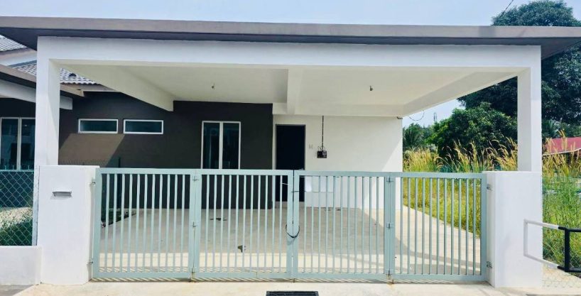 corner lot semi-d setingkat sungai karang darat