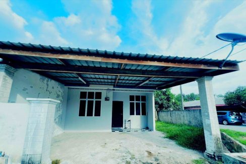 cornerlot teres setingkat gambang damai