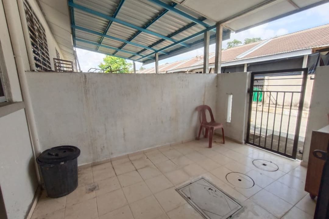 endlot-teres-setingkat-taman-rendang-ixora-pekan-ejen-perunding-hartanah-kuantan (4)