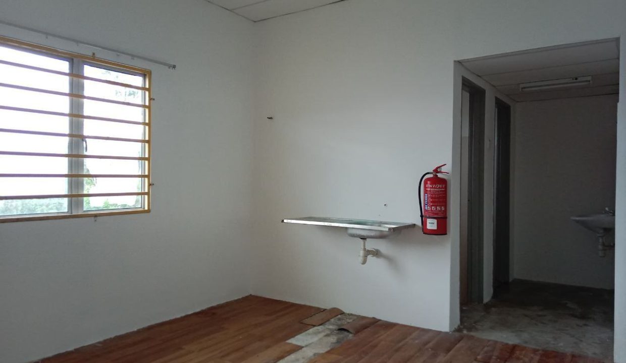 shoplot-dua-tingkat-gambang-ejen-perunding-hartanah-kuantan (3)