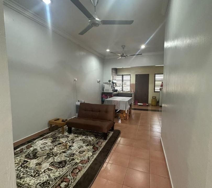 teres-setingkat-indera-mahkota-15-ejen-perunding-hartanah-kuantan (4)