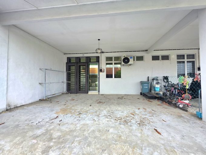 teres setingkat inderapura