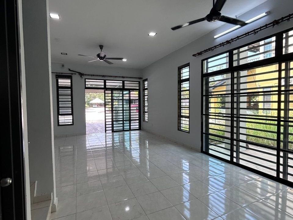 semid-dua-tingkat-astana-permai-ejen-perunding-hartanah-kuantan (2)